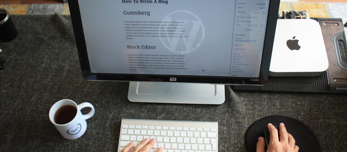Why businesses should blog